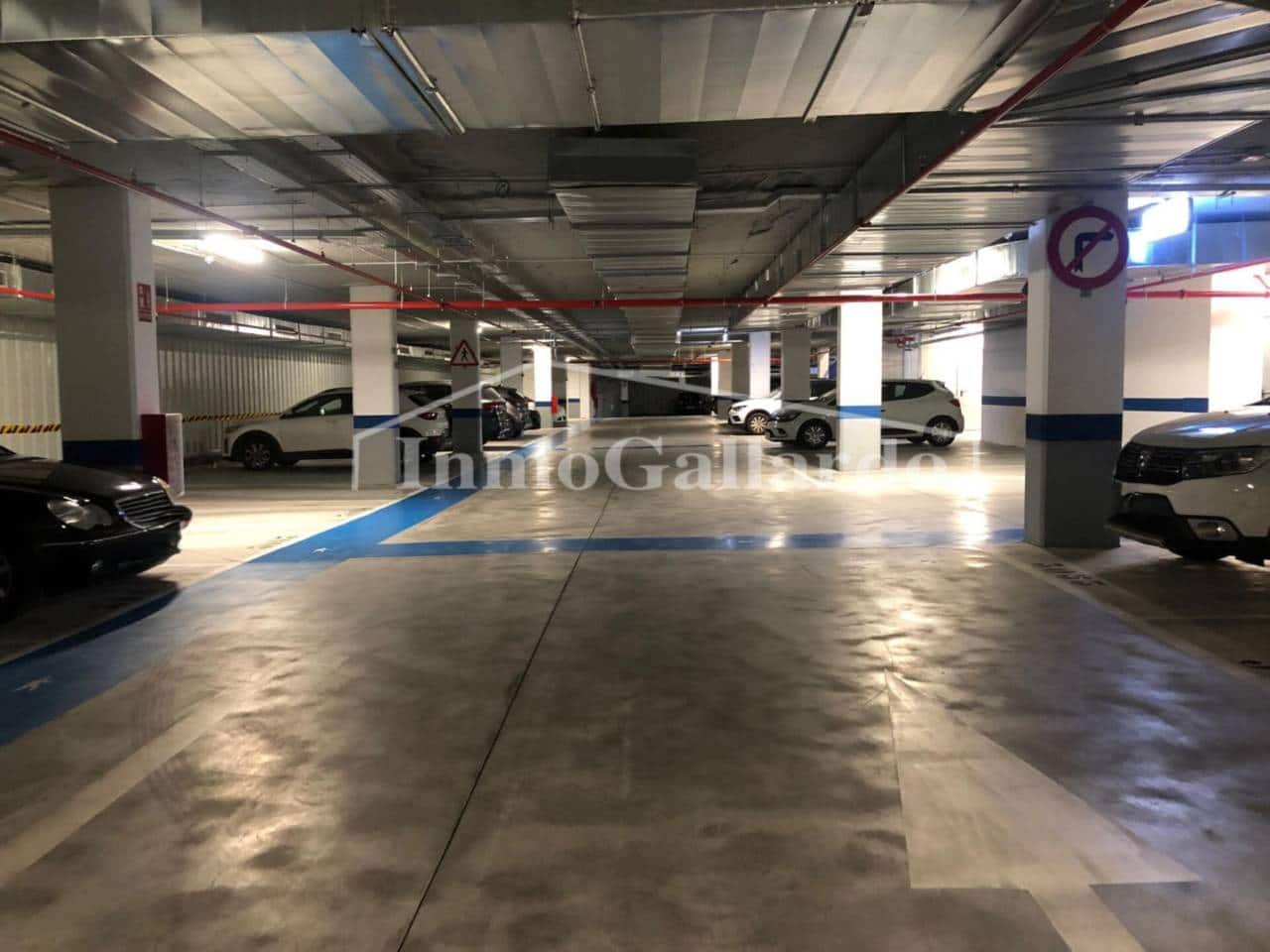 Garage for rent in Malaga city - € 140 (Ref: 9031166)