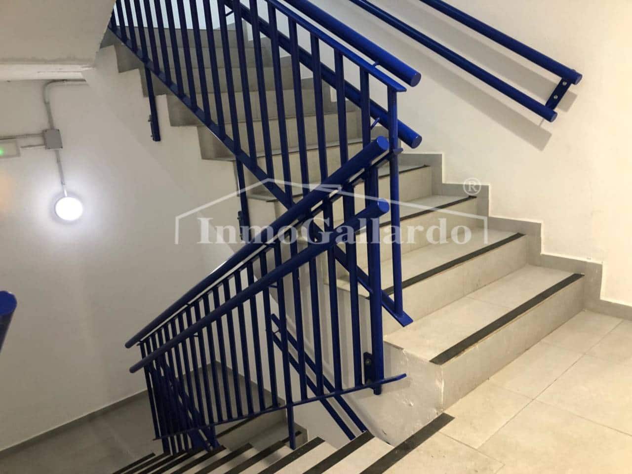 Garage for rent in Malaga city - € 140 (Ref: 9031166)