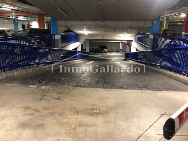 Garage for rent in El Palo, Málaga city - € 140 (Ref: 9031166)