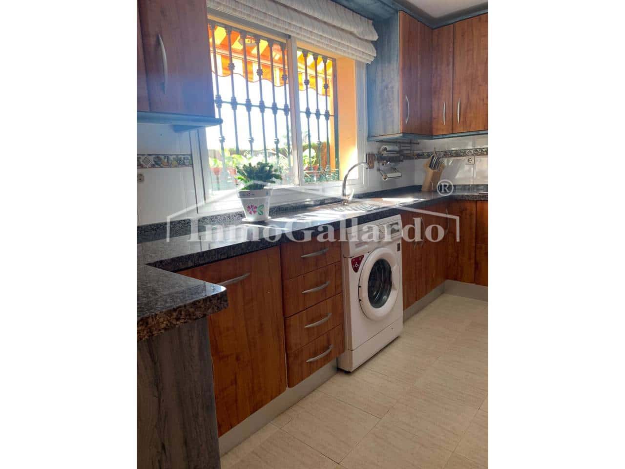 3 soveværelse Rækkehus til leje i Rincon de la Victoria med swimmingpool garage - € 1.390 (Ref: 9034064)