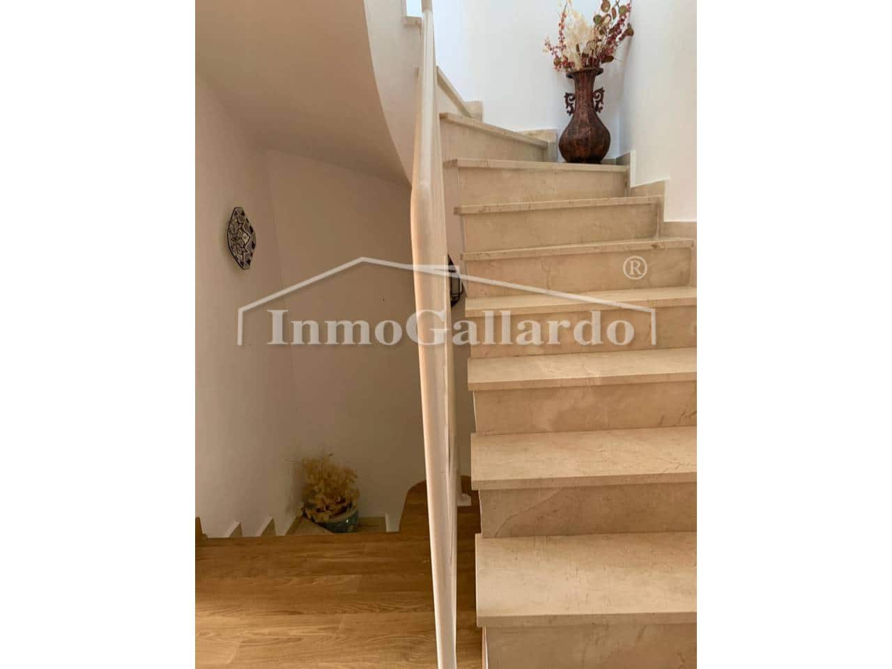 3 soveværelse Rækkehus til leje i Rincon de la Victoria med swimmingpool garage - € 1.390 (Ref: 9034064)