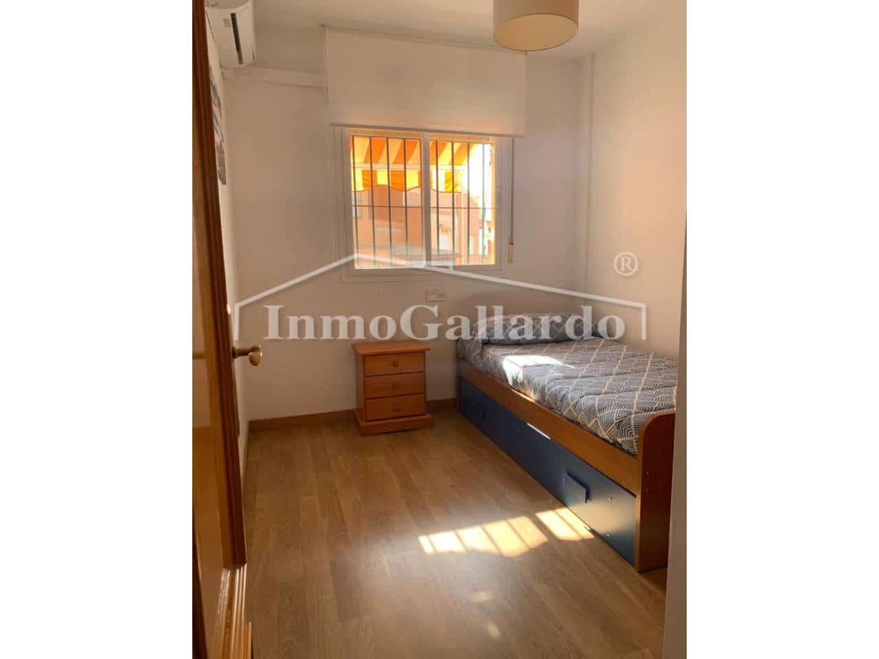 3 soveværelse Rækkehus til leje i Rincon de la Victoria med swimmingpool garage - € 1.390 (Ref: 9034064)