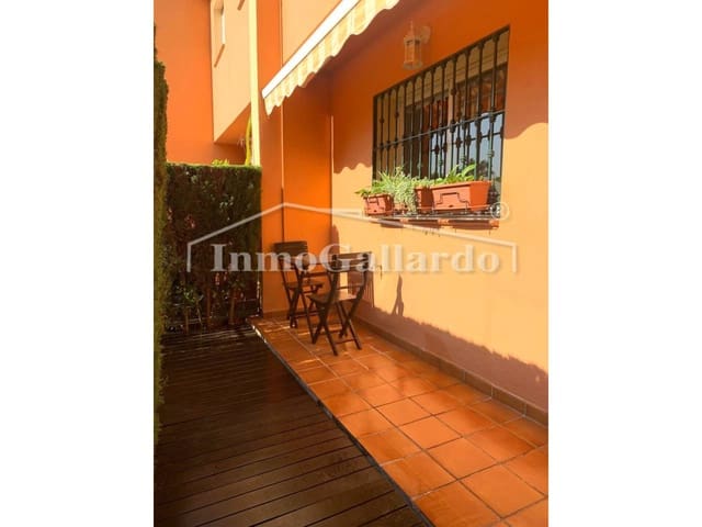 3 makuuhuone Rivitalo vuokrattavana paikassa Rincón de la Victoria mukana uima-altaan 
autotalli - 1 390 € (Ref: 9034064)