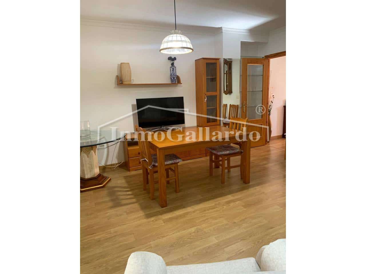 3 soveværelse Rækkehus til leje i Rincon de la Victoria med swimmingpool garage - € 1.390 (Ref: 9034064)