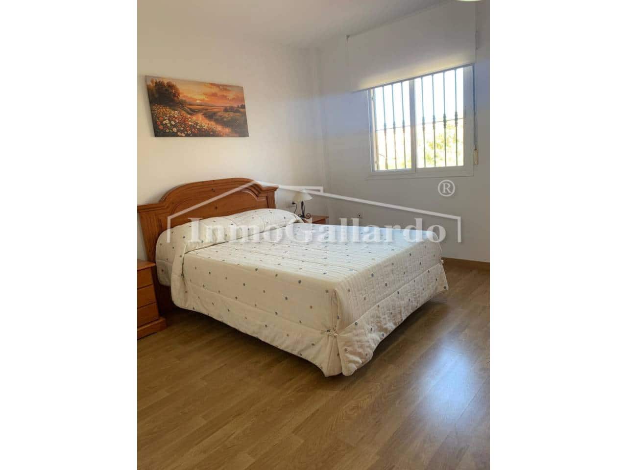 3 soveværelse Rækkehus til leje i Rincon de la Victoria med swimmingpool garage - € 1.390 (Ref: 9034064)