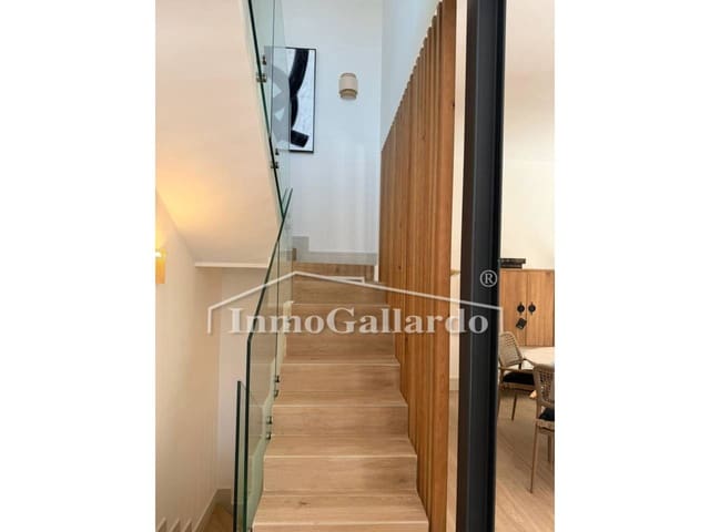 3 sypialnia Willa na sprzedaż w Miasto Málaga z basenem garażem - 1 750 000 € (Ref: 9036236)