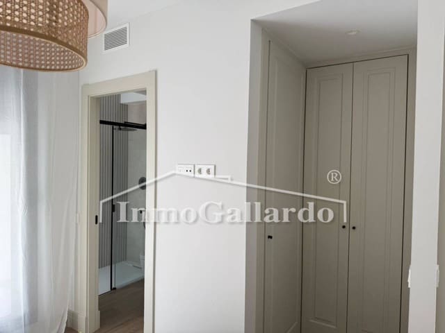 3 sypialnia Willa na sprzedaż w Miasto Málaga z basenem garażem - 1 750 000 € (Ref: 9036236)