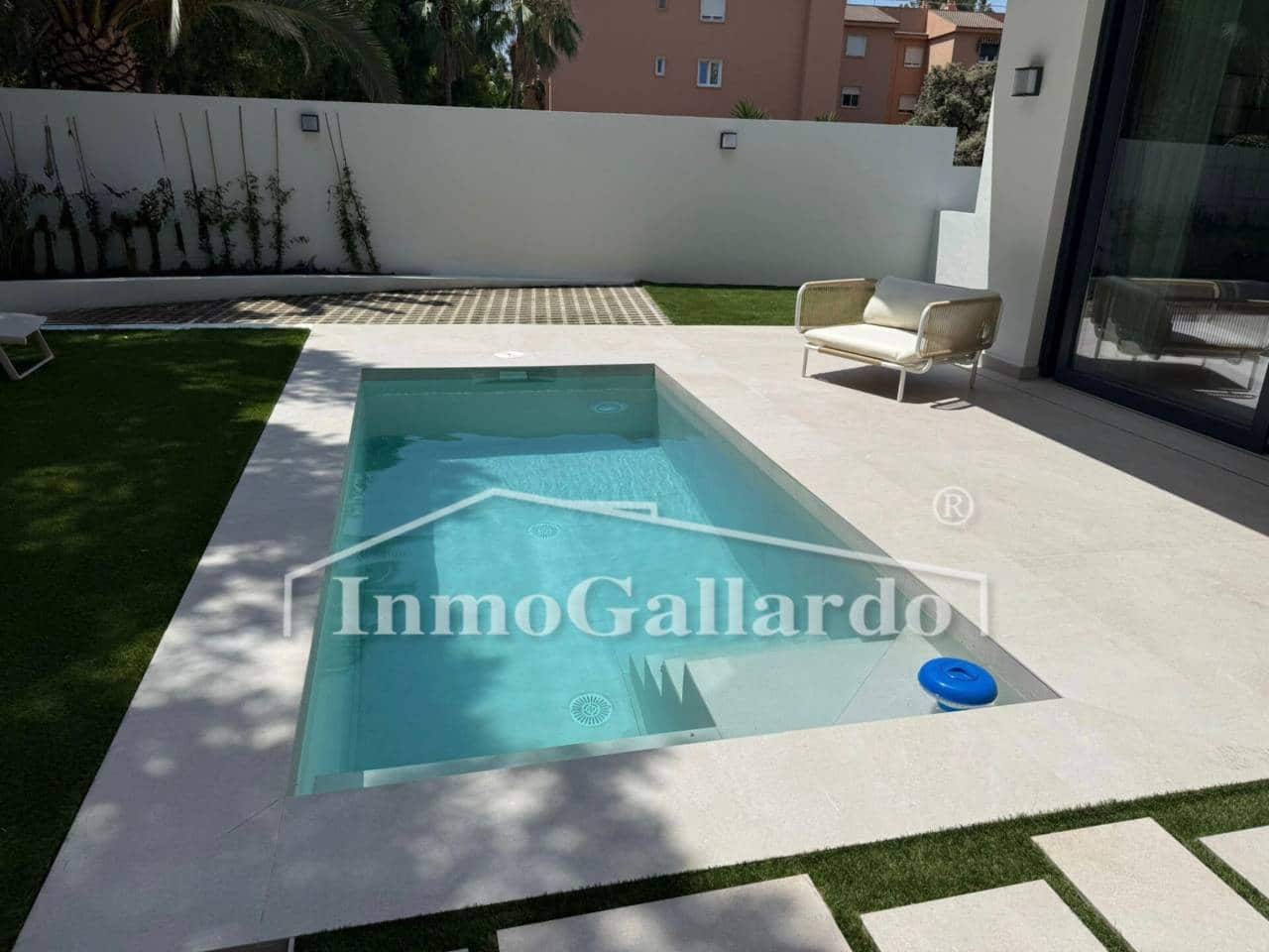 3 sypialnia Willa na sprzedaż w Miasto Malaga z basenem garażem - 1 750 000 € (Ref: 9036236)