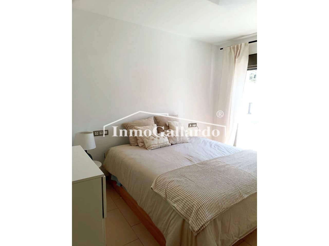 4 soveværelse Rækkehus til salg i Velez-Malaga med swimmingpool garage - € 415.000 (Ref: 9058704)