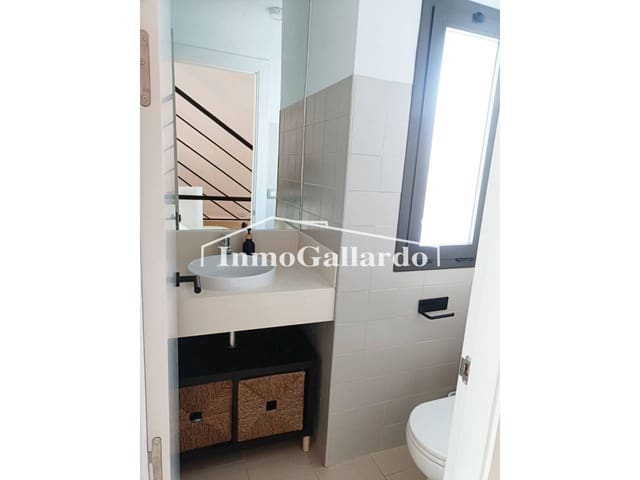 4 sypialnia Dom szeregowy na sprzedaż w Vélez-Málaga z basenem garażem - 415 000 € (Ref: 9058704)