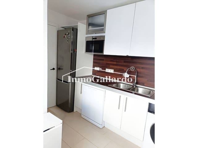 4 sypialnia Dom szeregowy na sprzedaż w Vélez-Málaga z basenem garażem - 415 000 € (Ref: 9058704)