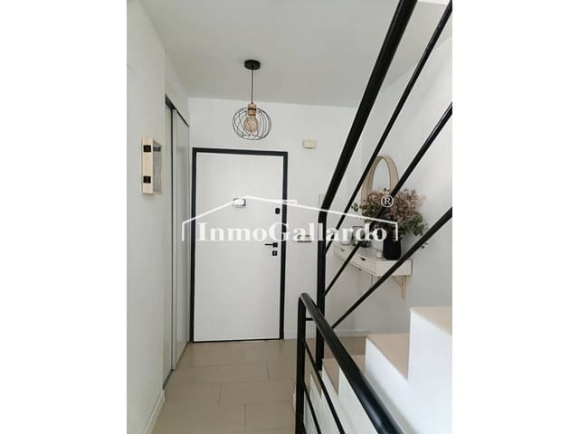 4 sypialnia Dom szeregowy na sprzedaż w Vélez-Málaga z basenem garażem - 415 000 € (Ref: 9058704)