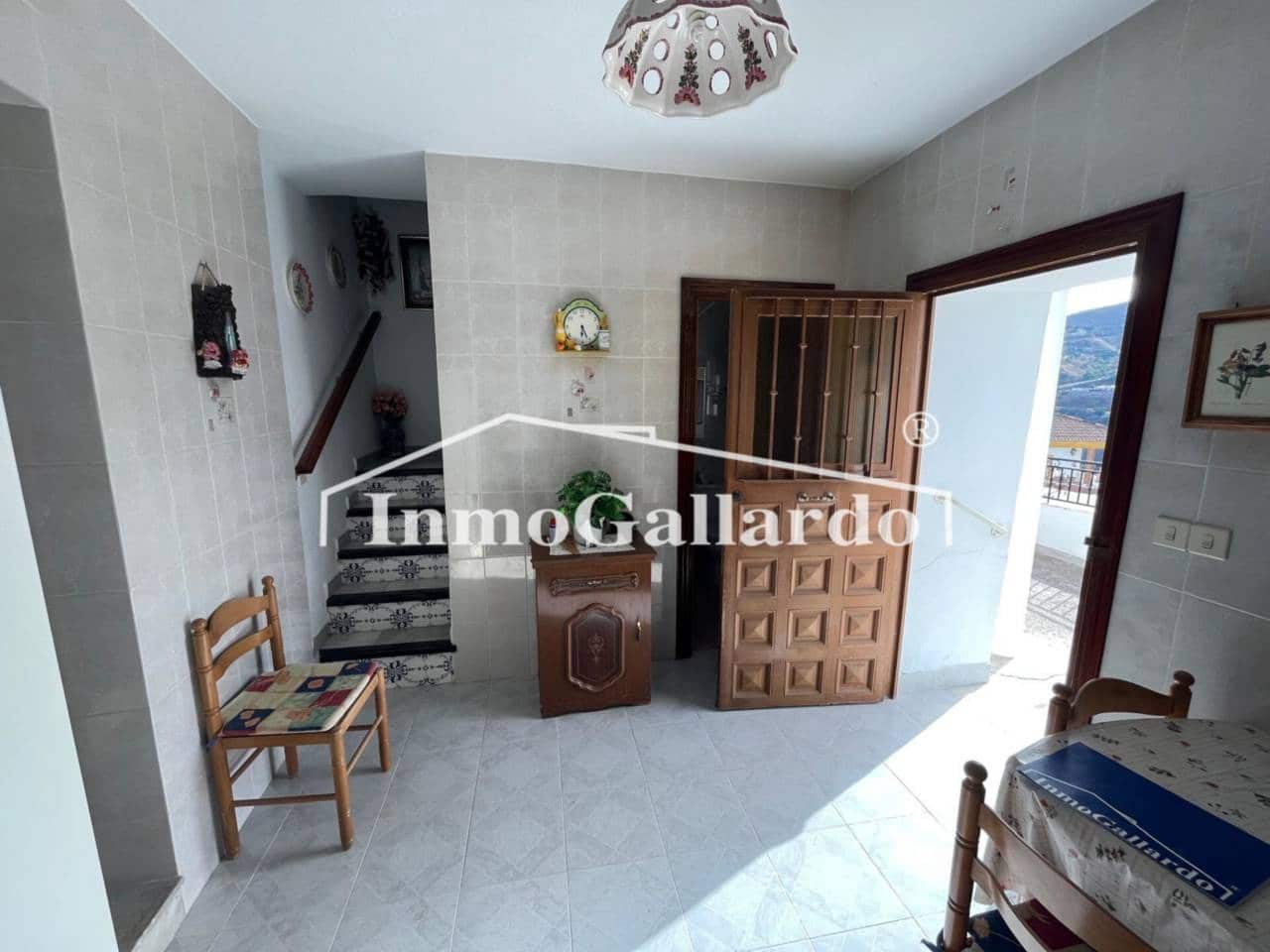 4 soveværelse Byhus til salg i Moclinejo med garage - € 179.000 (Ref: 9064821)