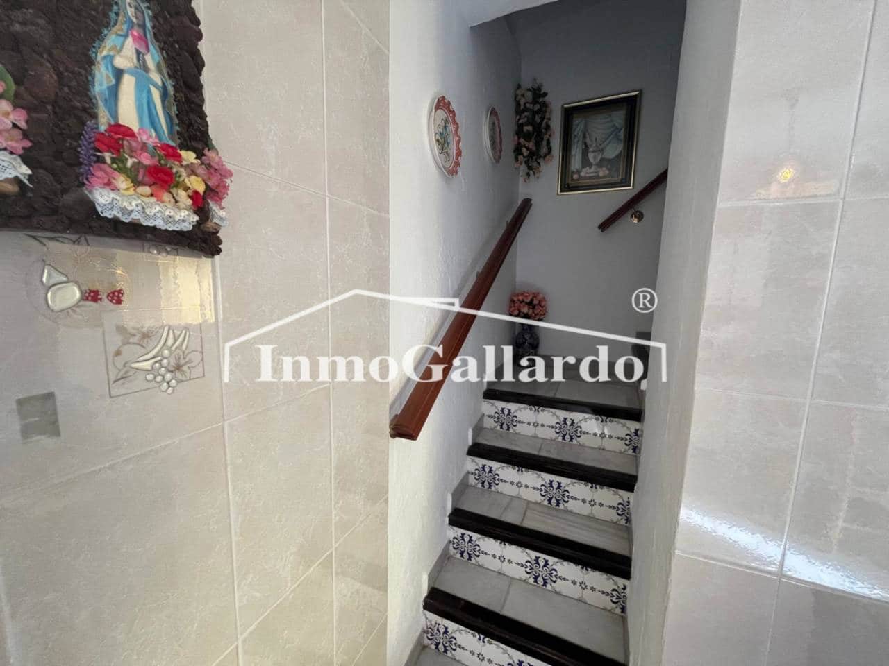 4 soveværelse Byhus til salg i Moclinejo med garage - € 179.000 (Ref: 9064821)