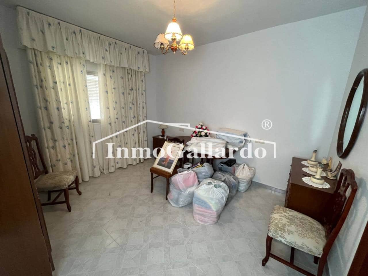 4 soveværelse Byhus til salg i Moclinejo med garage - € 179.000 (Ref: 9064821)