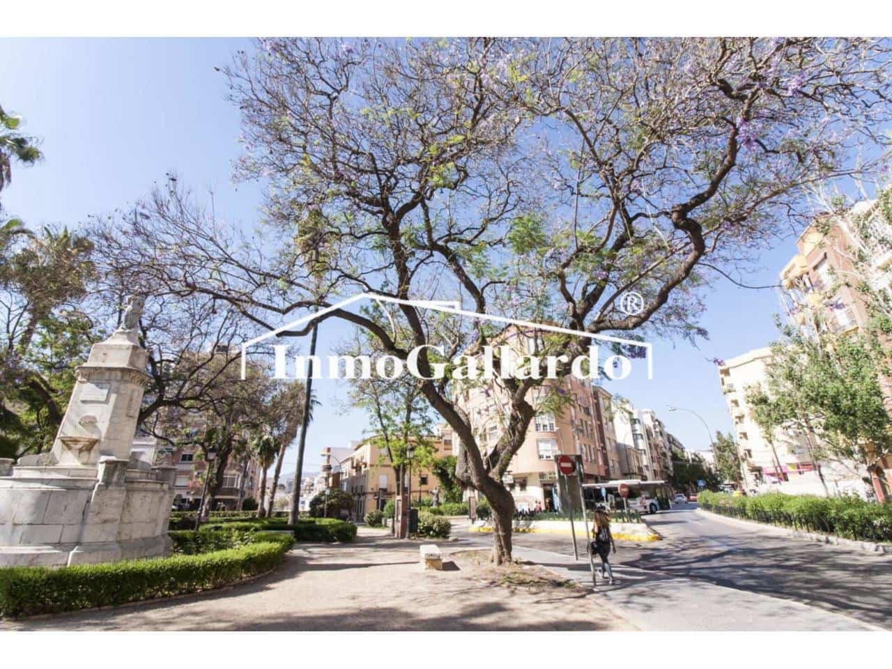 2 soveværelse Lejlighed til salg i Malaga by med garage - € 276.000 (Ref: 9074690)