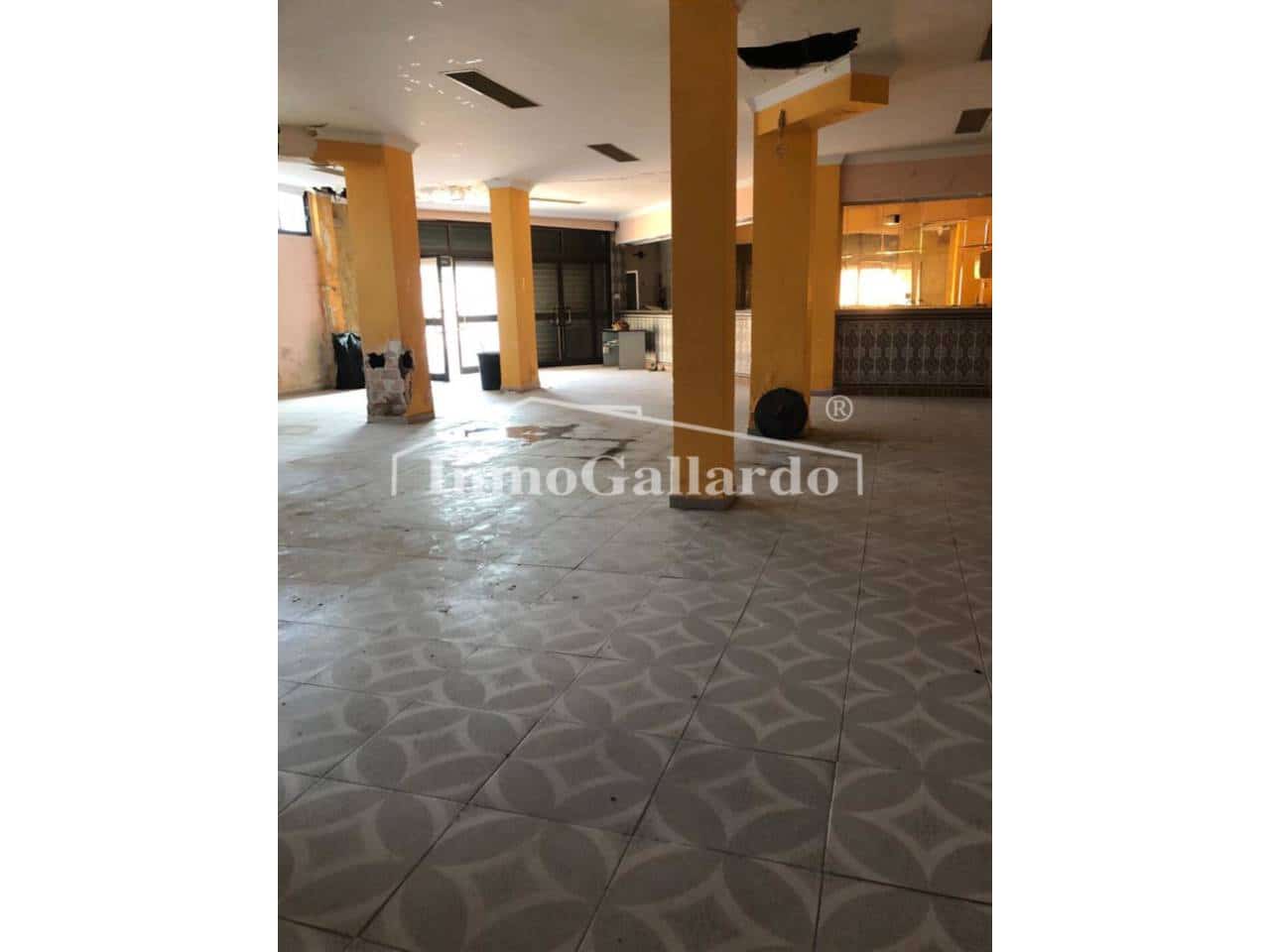 1 slaapkamer Commercieel te huur in Malaga stad - € 1.500 (Ref: 9088367)