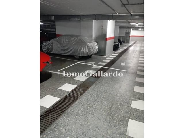 Garage à vendre à Vélez-Málaga - 19 000 € (Ref: 9104169)