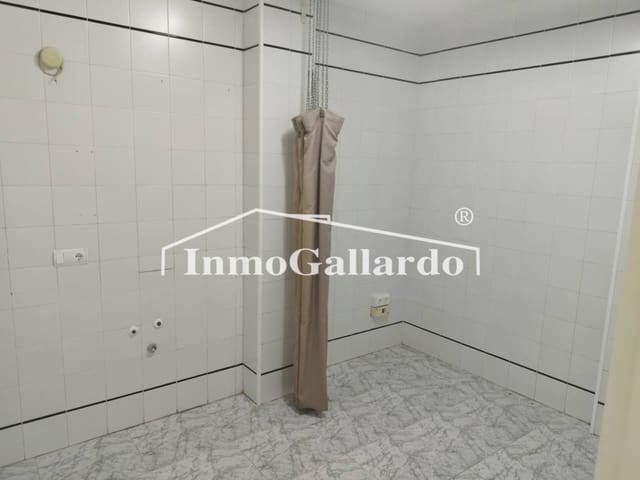 Commerciale in vendita in Vélez-Málaga - 144.000 € (Rif: 9108360)