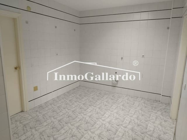 Commerciale in vendita in Vélez-Málaga - 144.000 € (Rif: 9108360)