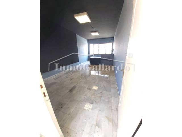 Commercial for rent in Málaga city - € 500 (Ref: 9124378)