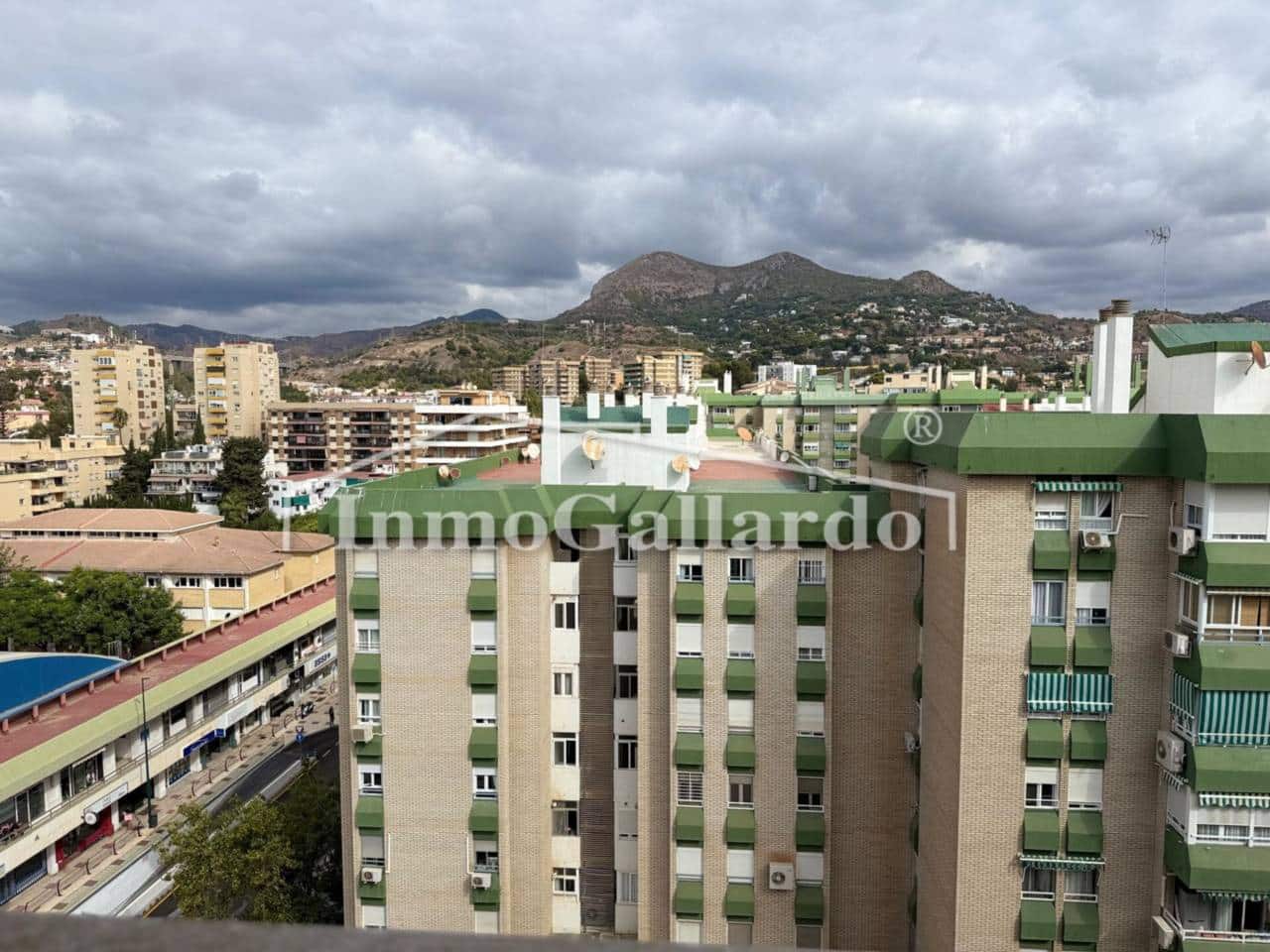 4 soveværelse Lejlighed til salg i Malaga by med garage - € 575.000 (Ref: 9130241)
