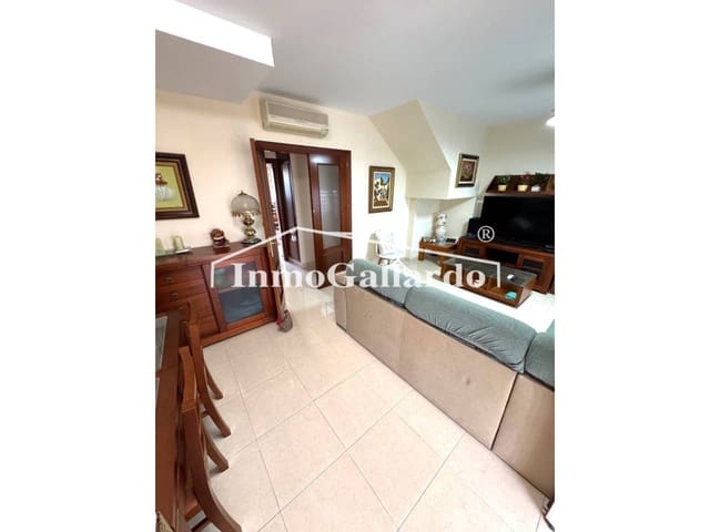 4 chambre Villa/Maison Mitoyenne à vendre à Rincón de la Victoria avec piscine garage - 456 000 € (Ref: 9153542)