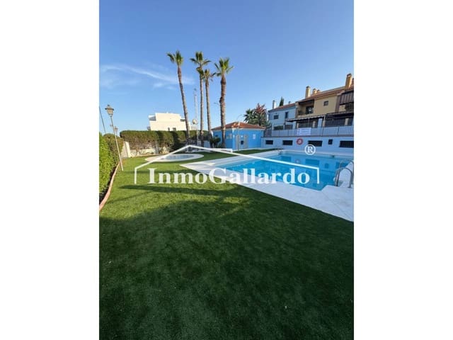 4 chambre Villa/Maison Mitoyenne à vendre à Rincón de la Victoria avec piscine garage - 456 000 € (Ref: 9153542)