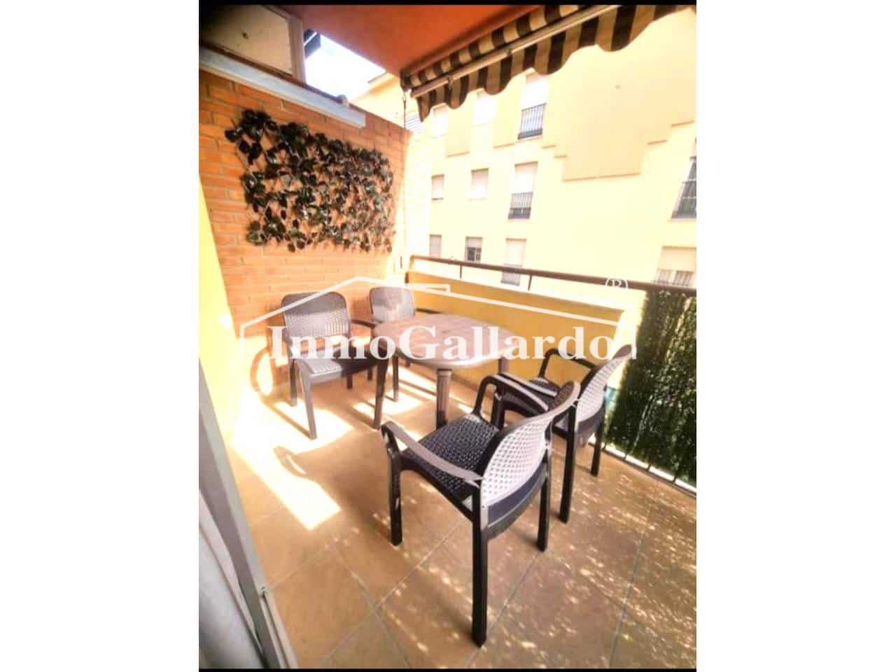 2 slaapkamer Flat te koop in Rincon de la Victoria met zwembad - € 339.400 (Ref: 9161964)