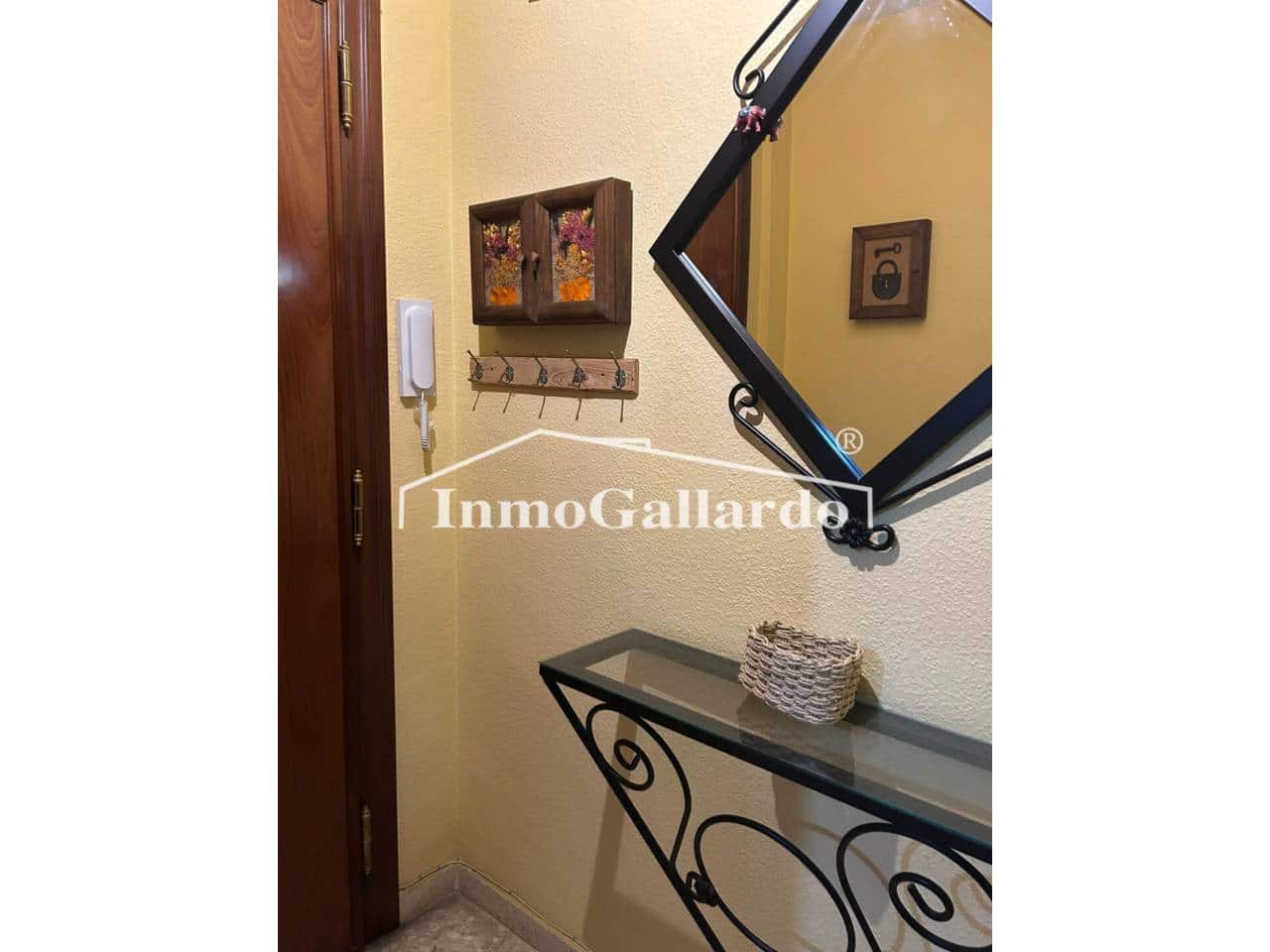 2 slaapkamer Flat te koop in Rincon de la Victoria met zwembad garage - € 283.900 (Ref: 9170976)