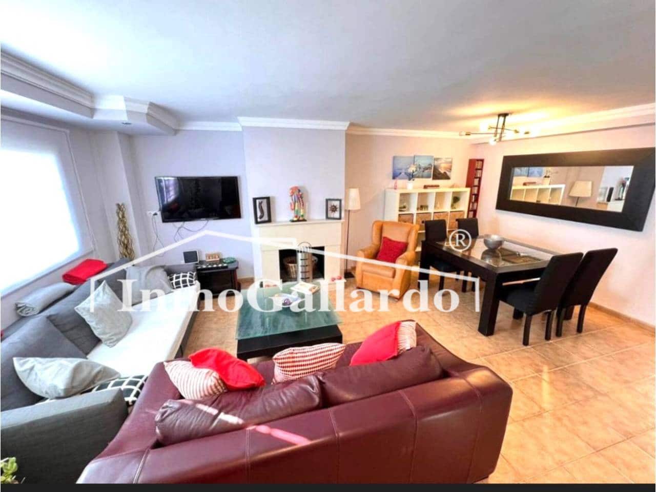 4 soveværelse Rækkehus til salg i Rincon de la Victoria med swimmingpool garage - € 519.600 (Ref: 9187895)