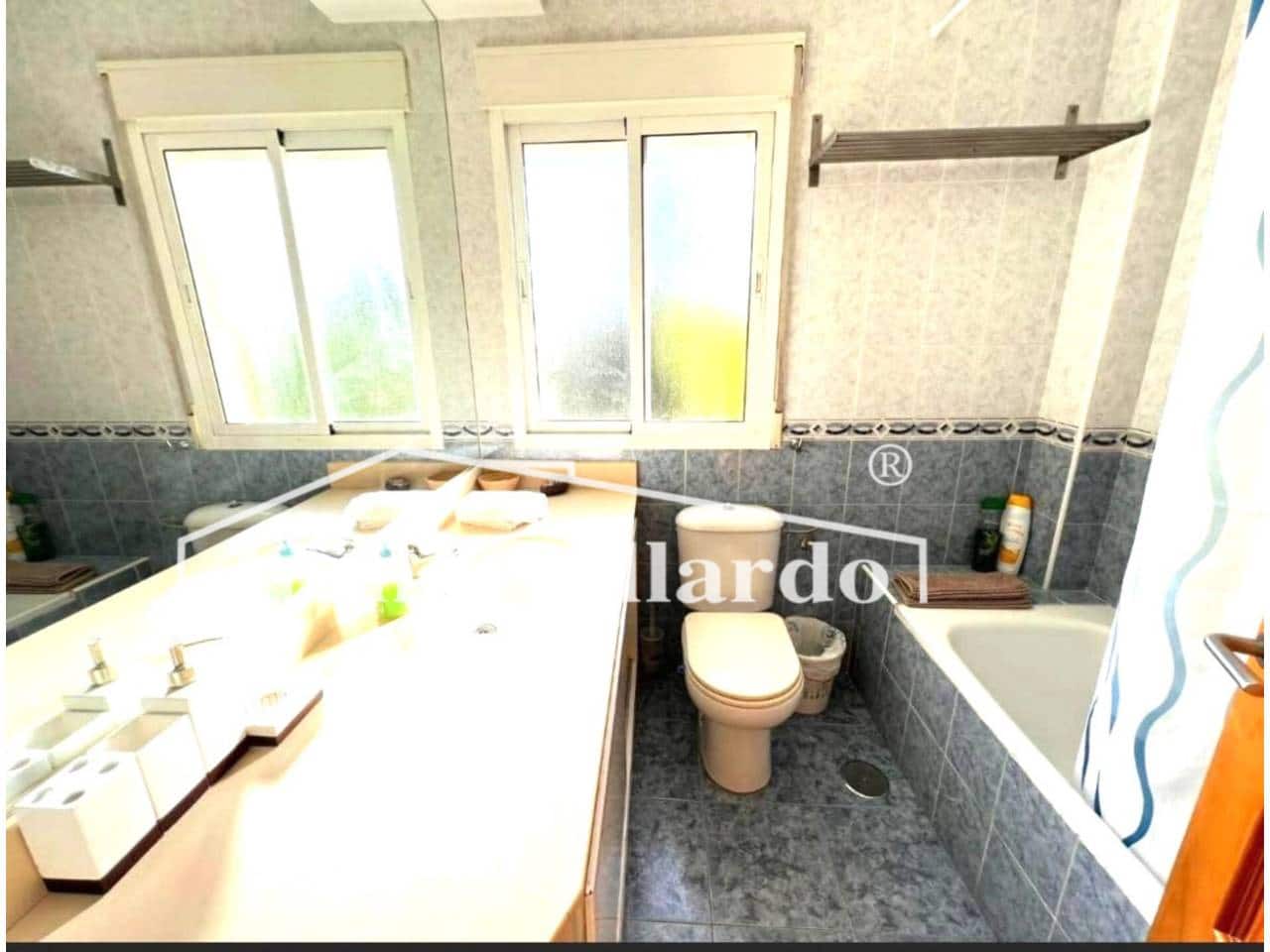 4 soveværelse Rækkehus til salg i Rincon de la Victoria med swimmingpool garage - € 519.600 (Ref: 9187895)