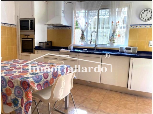 4 makuuhuone Rivitalo myytävänä paikassa Rincón de la Victoria mukana uima-altaan 
autotalli - 519 600 € (Ref: 9187895)