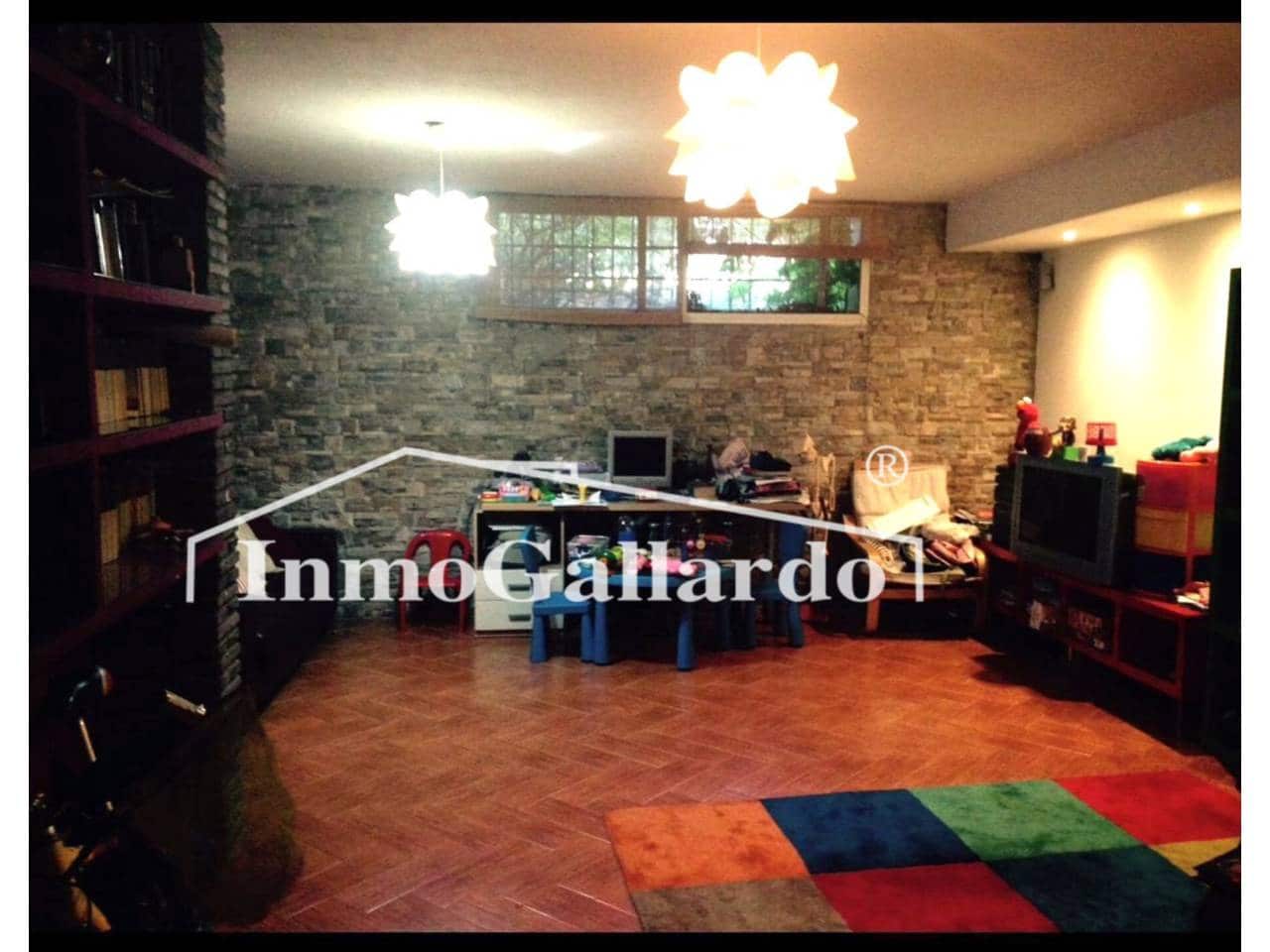 4 soveværelse Rækkehus til salg i Rincon de la Victoria med swimmingpool garage - € 519.600 (Ref: 9187895)