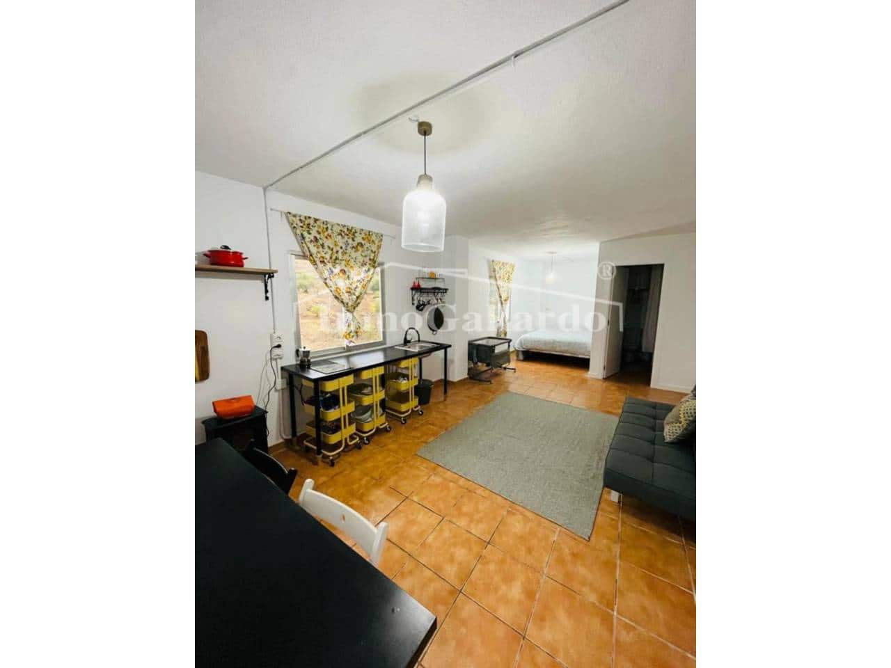 2 soveværelse Byhus til salg i Malaga by med garage - € 122.000 (Ref: 9187896)