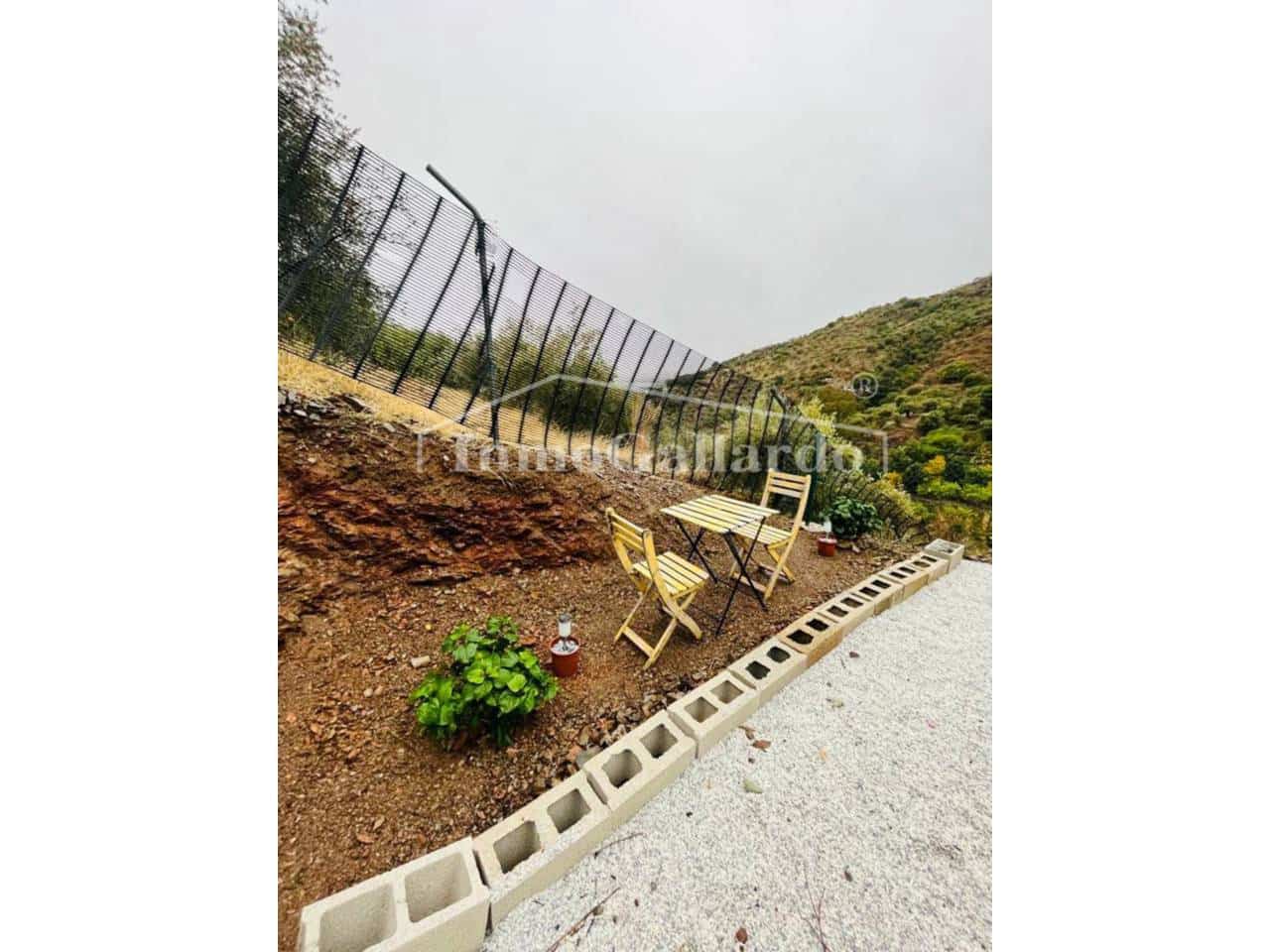 2 soveværelse Byhus til salg i Malaga by med garage - € 122.000 (Ref: 9187896)