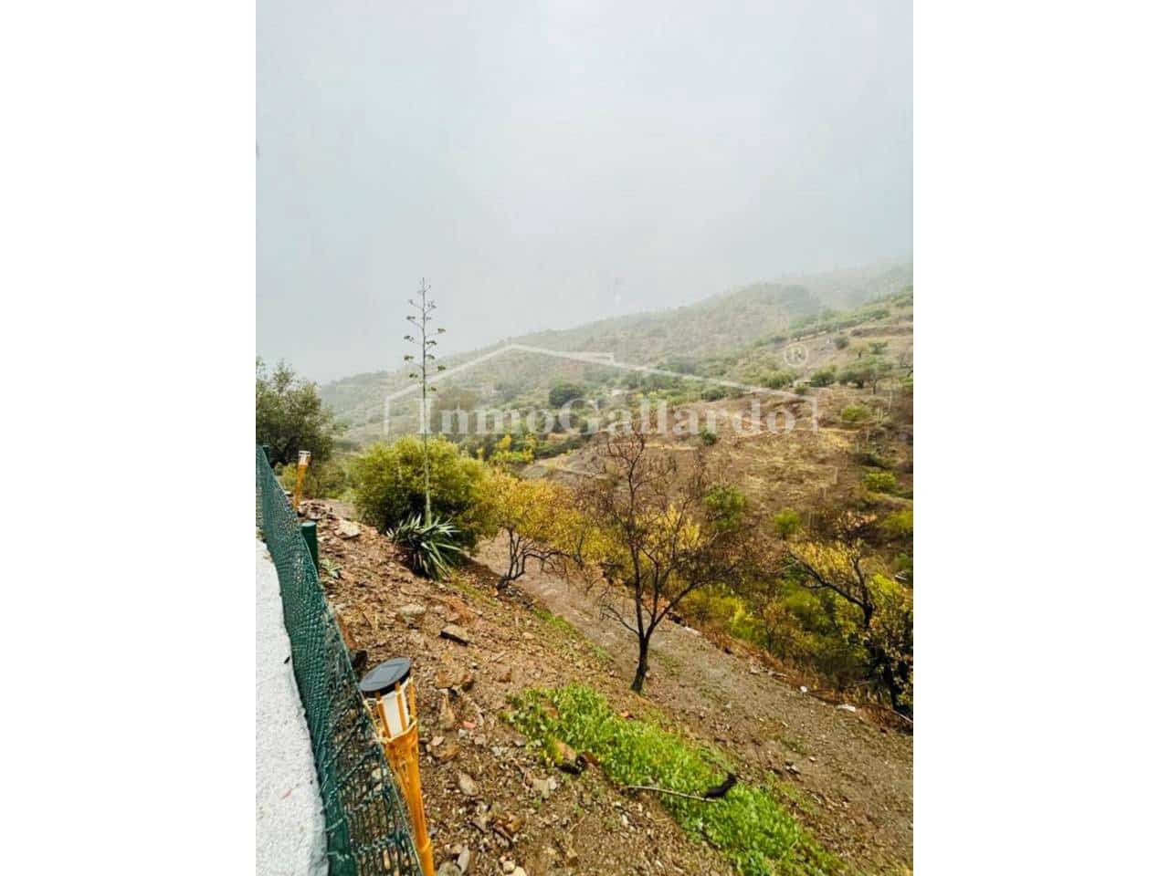 2 soveværelse Byhus til salg i Malaga by med garage - € 122.000 (Ref: 9187896)