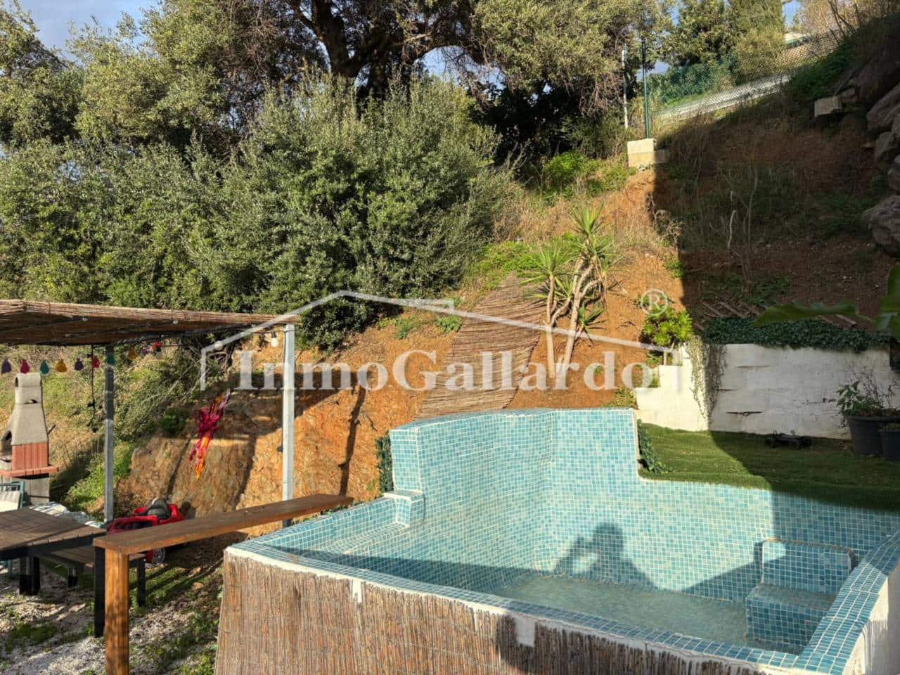 2 makuuhuone Omakotitalo myytävänä paikassa Malaga kaupunki mukana 
autotalli - 122 000 € (Ref: 9187896)