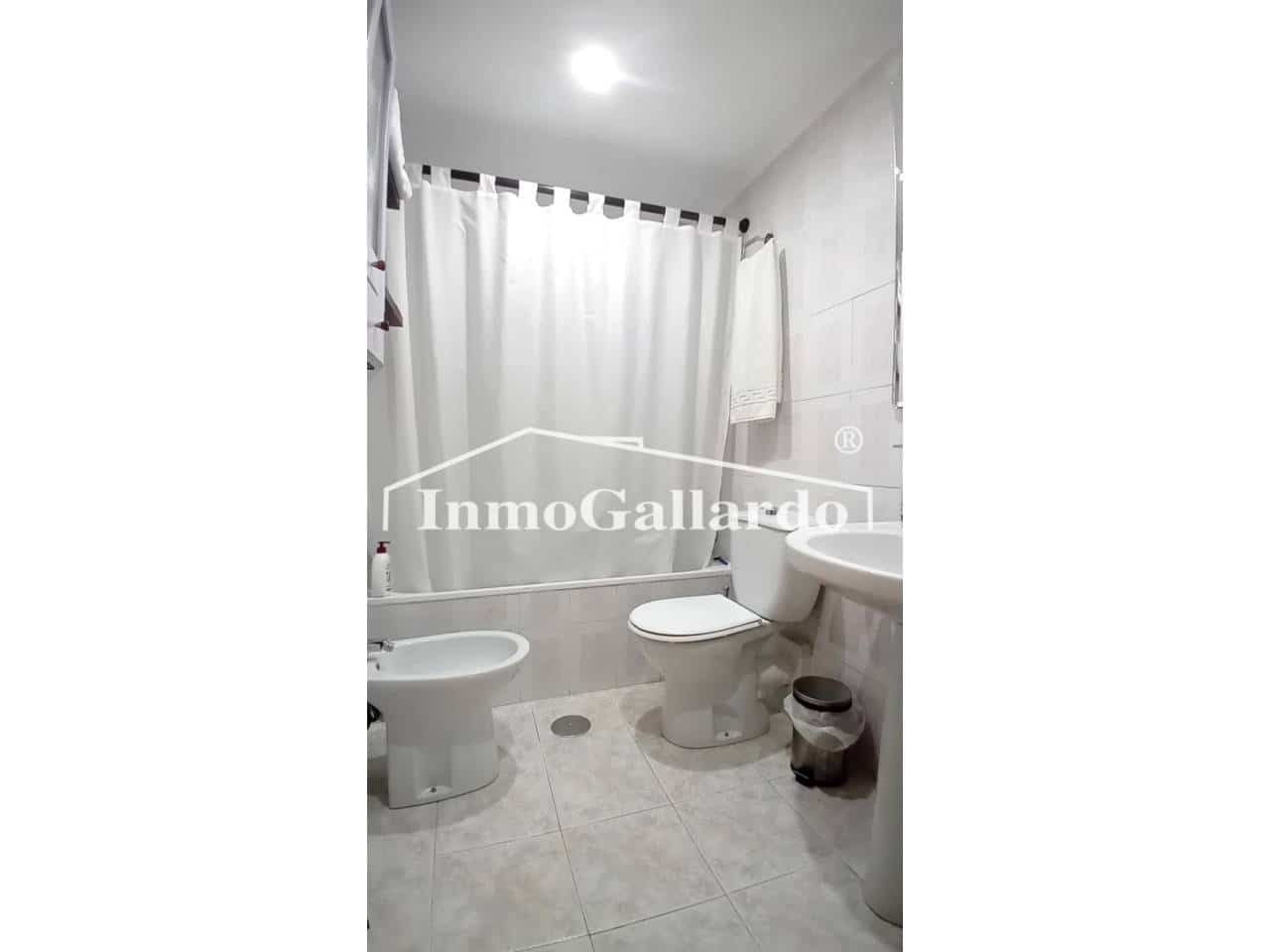 3 sypialnia Dom szeregowy do wynajęcia w Velez-Malaga z basenem garażem - 1 100 € (Ref: 9192033)