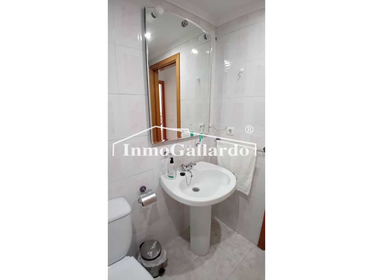 3 sypialnia Dom szeregowy do wynajęcia w Velez-Malaga z basenem garażem - 1 100 € (Ref: 9192033)