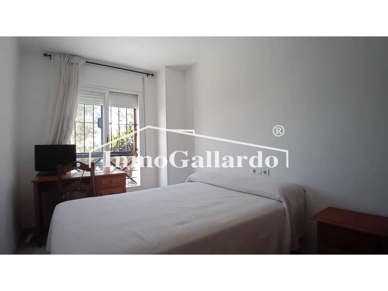 3 sypialnia Dom szeregowy do wynajęcia w Velez-Malaga z basenem garażem - 1 100 € (Ref: 9192033)