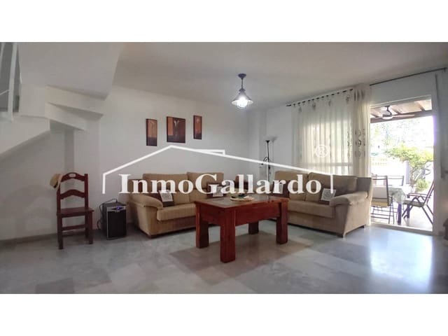 3 sovrum Radhus att hyra i Vélez-Málaga med pool garage - 1 100 € (Ref: 9192033)