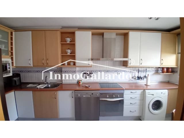 3 sovrum Radhus att hyra i Vélez-Málaga med pool garage - 1 100 € (Ref: 9192033)