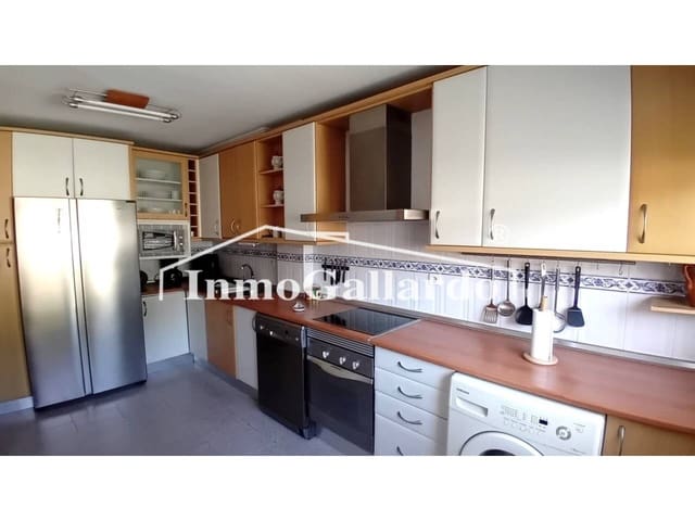 3 sovrum Radhus att hyra i Vélez-Málaga med pool garage - 1 100 € (Ref: 9192033)