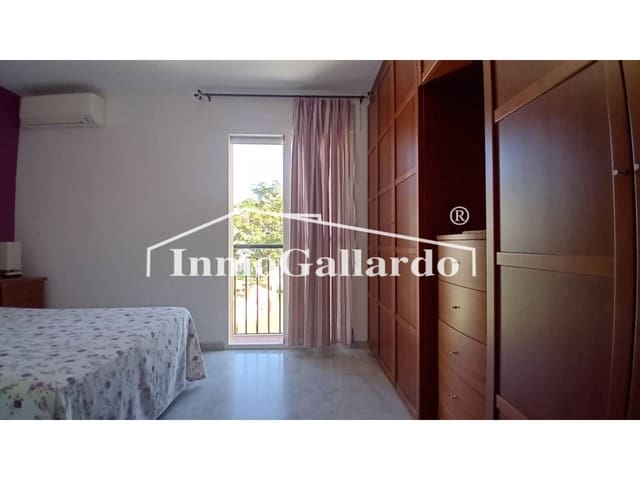 3 sovrum Radhus att hyra i Vélez-Málaga med pool garage - 1 100 € (Ref: 9192033)