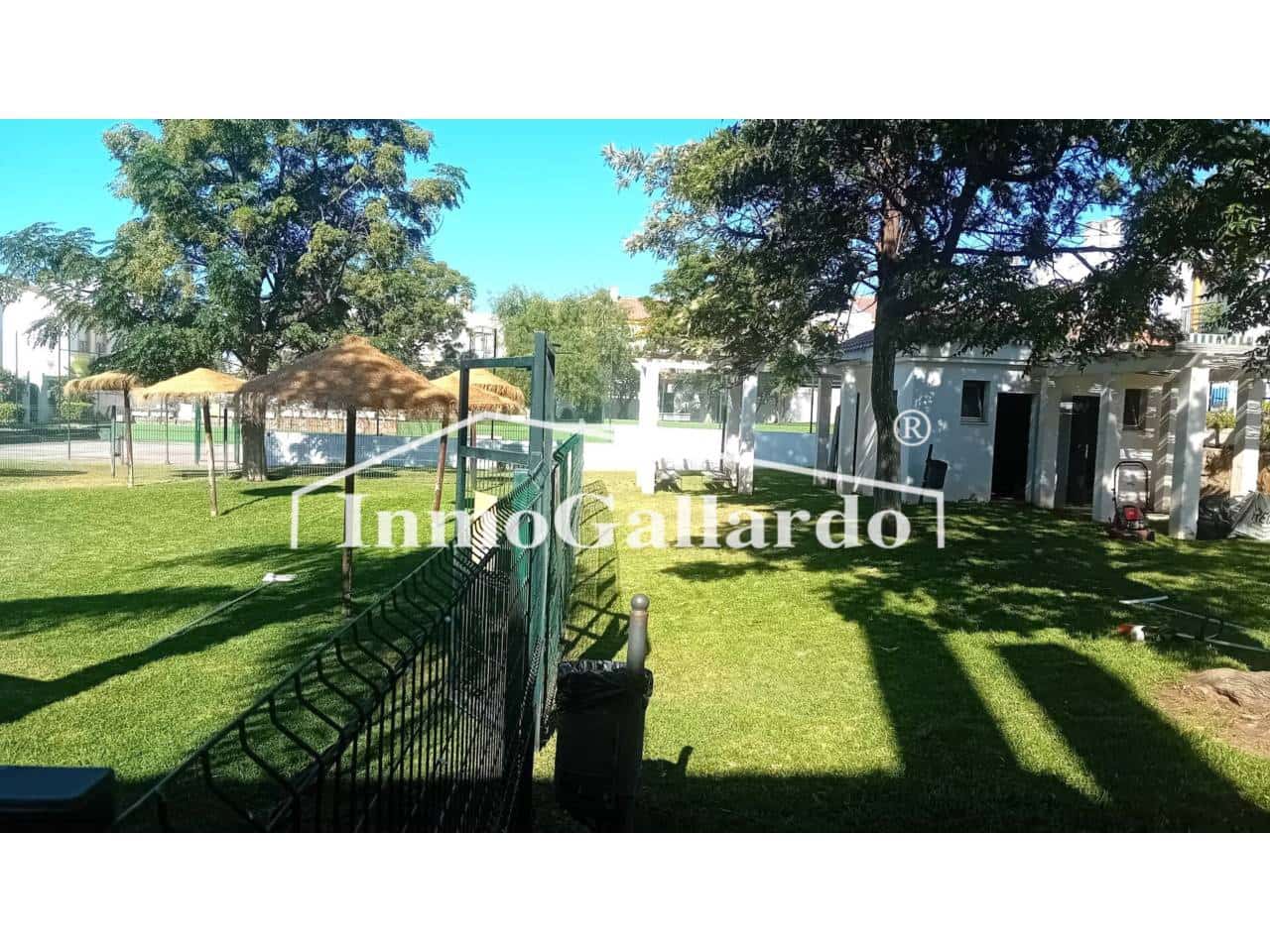 3 sypialnia Dom szeregowy do wynajęcia w Velez-Malaga z basenem garażem - 1 100 € (Ref: 9192033)