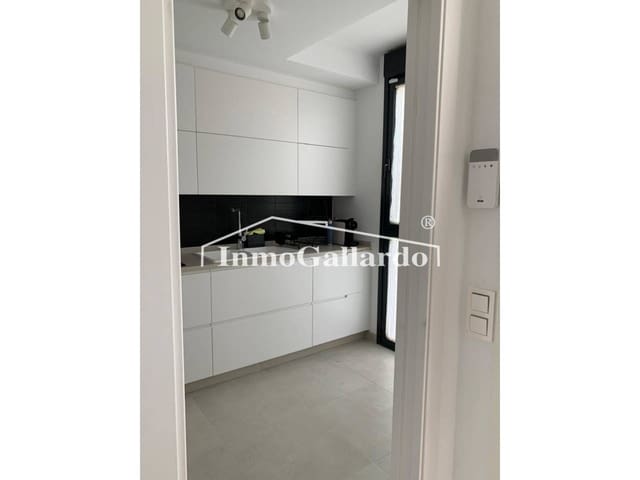 4 chambre Villa/Maison Mitoyenne à vendre à Rincón de la Victoria avec piscine garage - 615 000 € (Ref: 9197453)