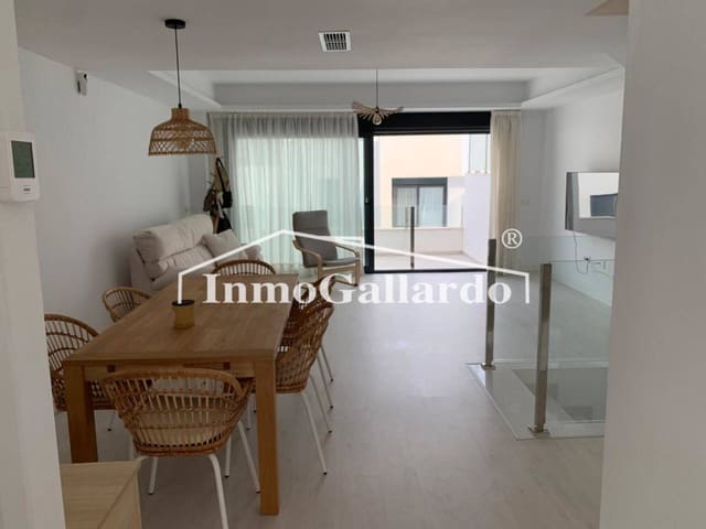 4 chambre Villa/Maison Mitoyenne à vendre à Rincón de la Victoria avec piscine garage - 615 000 € (Ref: 9197453)