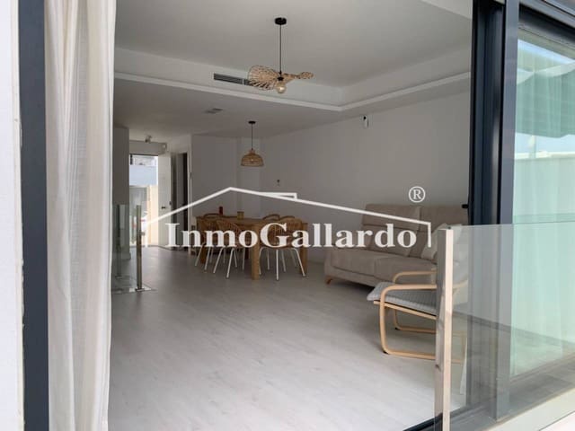 4 chambre Villa/Maison Mitoyenne à vendre à Rincón de la Victoria avec piscine garage - 615 000 € (Ref: 9197453)