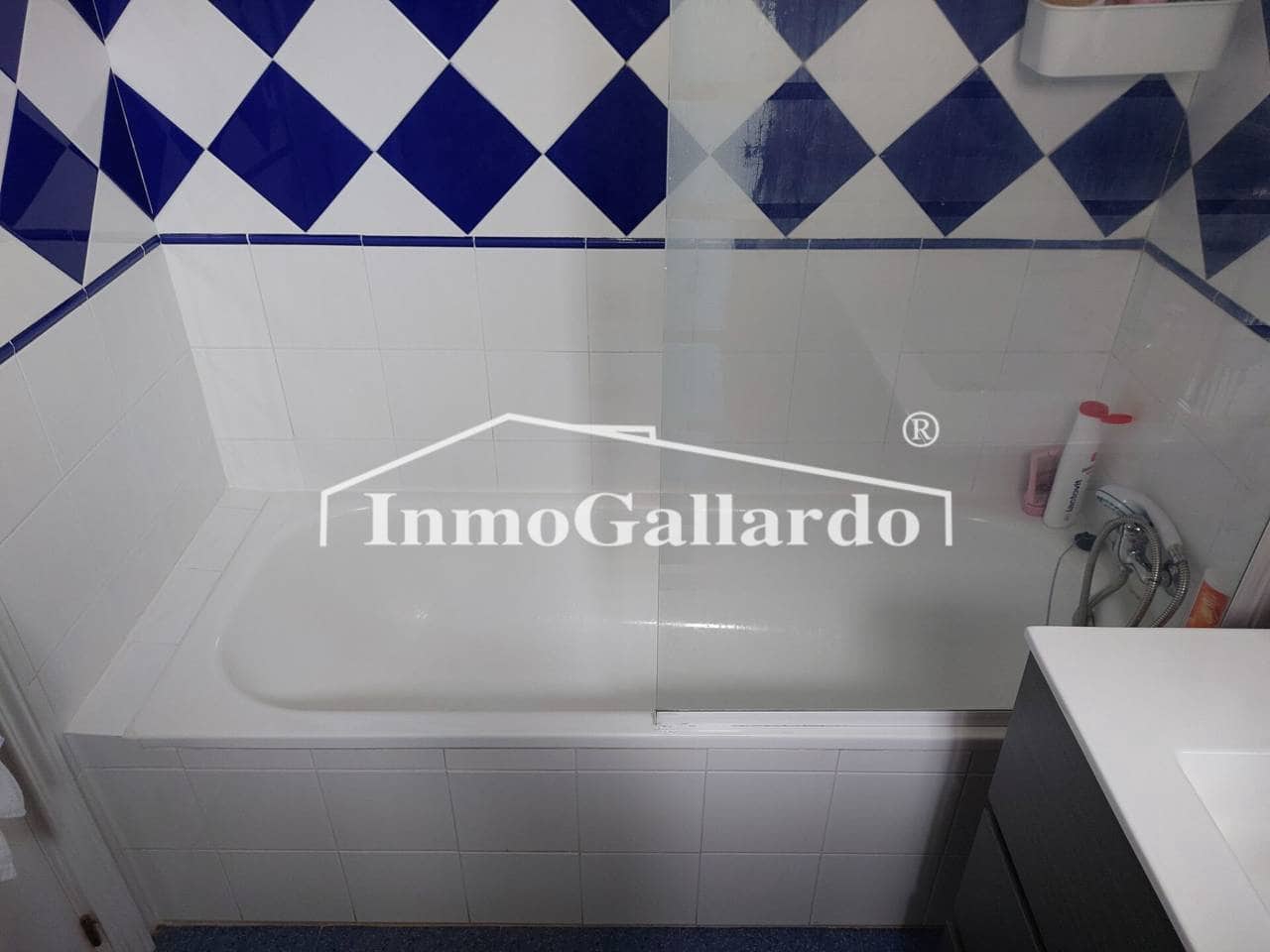 2 slaapkamer Flat te koop in Rincon de la Victoria met zwembad garage - € 297.000 (Ref: 9206216)